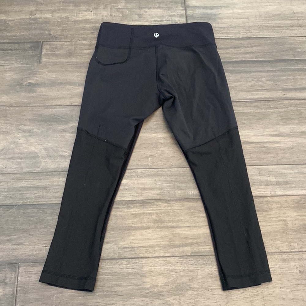 Lululemon Athletica Cropped Mesh Leggings Size 4 | Color: Black | Size:‎ 4